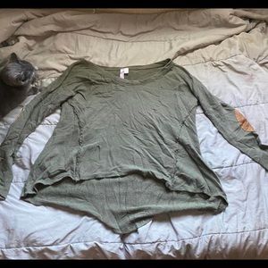 ALYA Olive green long sleeve with elbow pads. Size Large.